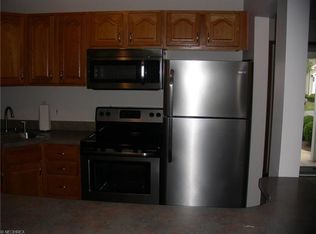 4210 River Ridge Dr, Cleveland, OH 44109