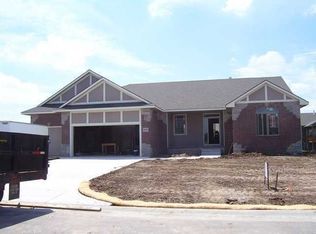 8405 W Candlewood Cir, Wichita, KS 67205