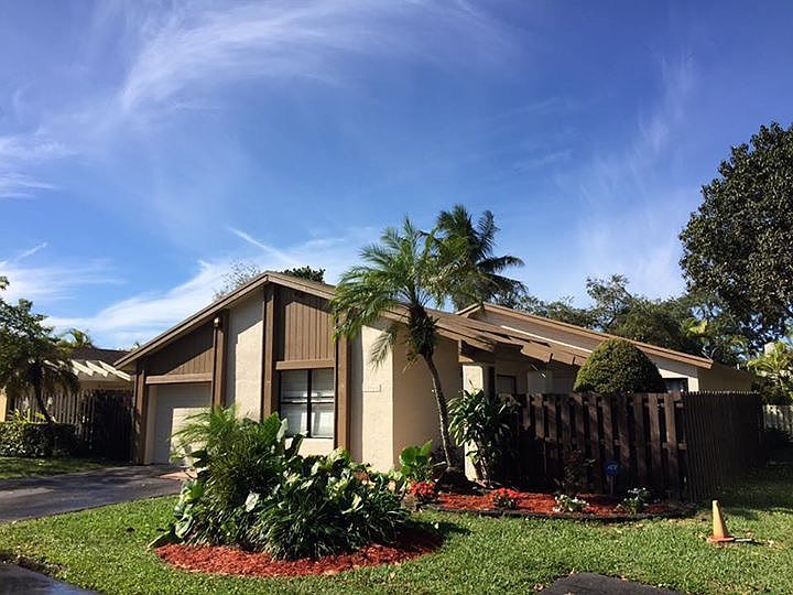 1st image of 10964 SW 135 Court Cir