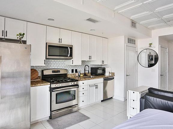 3rd image of 3600 Glebe Rd #406W