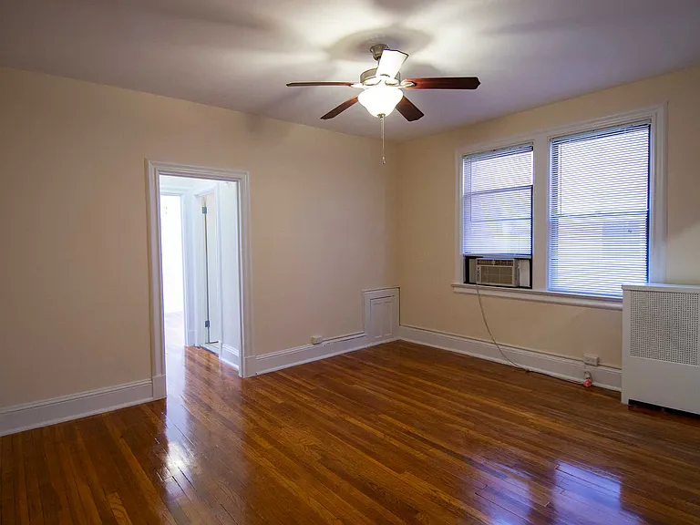 Connecticut Avenue Apartments/Dore/The Abby — Photo 46