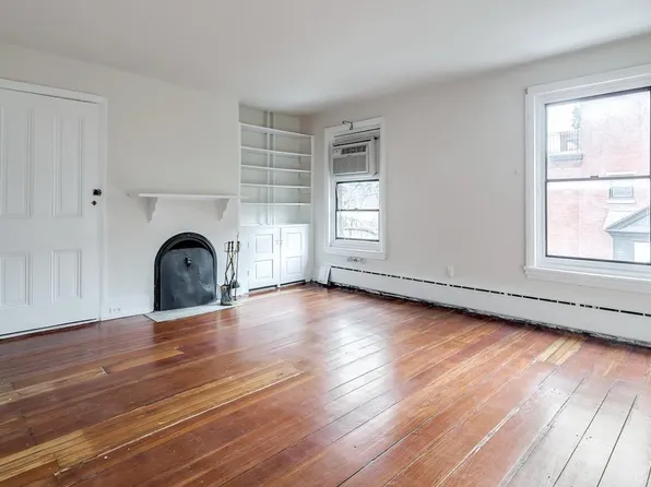 331 S 18th St APT 3, Philadelphia, PA 19103