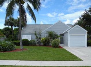 52 Cedar Cir, Boynton Beach, FL 33436