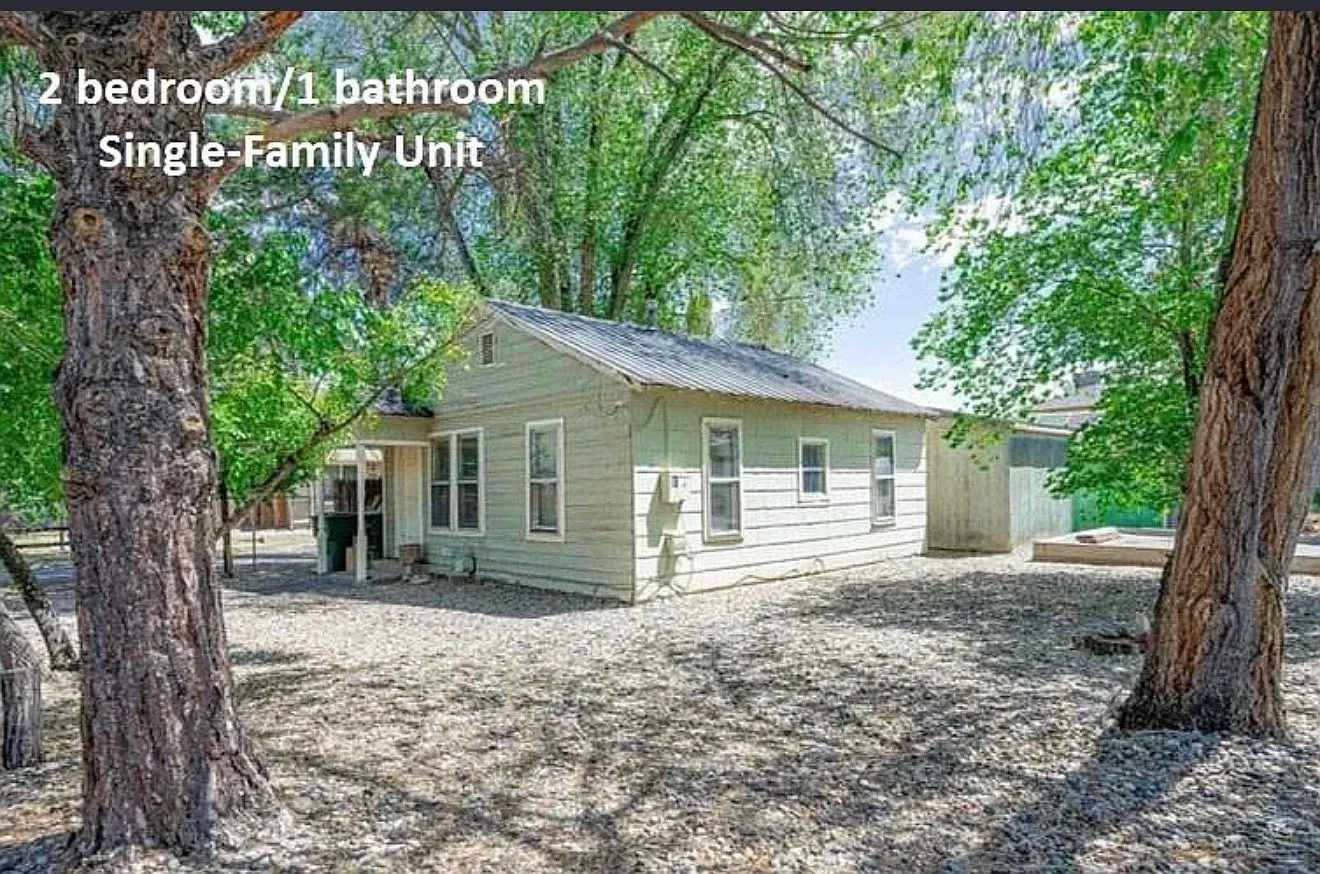2 bed, 800 sqft, $1,300 — Photo 4