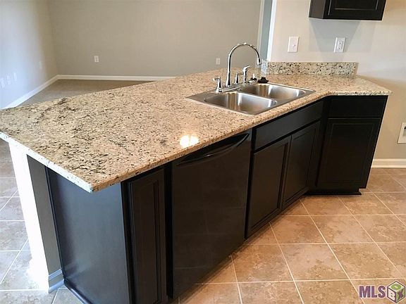 4th image of 42546 Baystone Ave