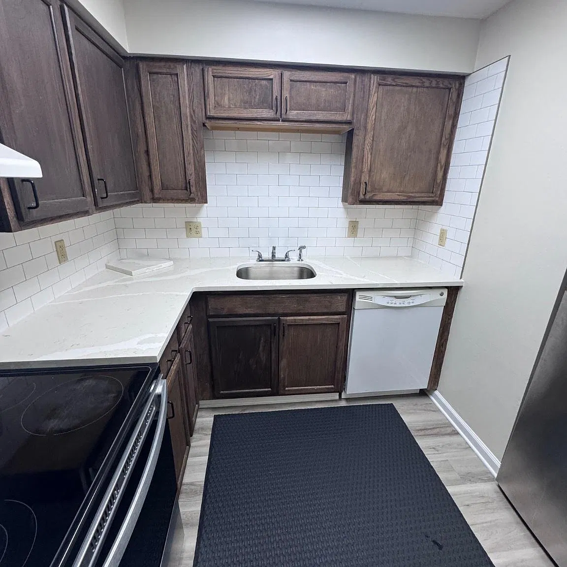 1 bed, 1.0 bath, 654 sqft, $1,800 — Photo 1