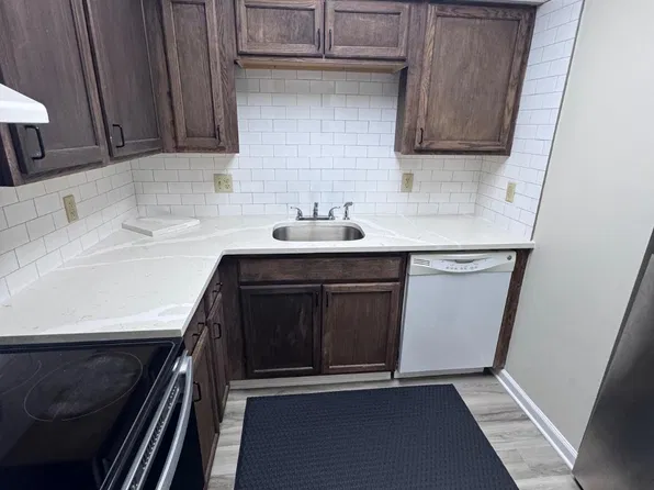 2049 Lucas Ln, Voorhees, NJ 08043