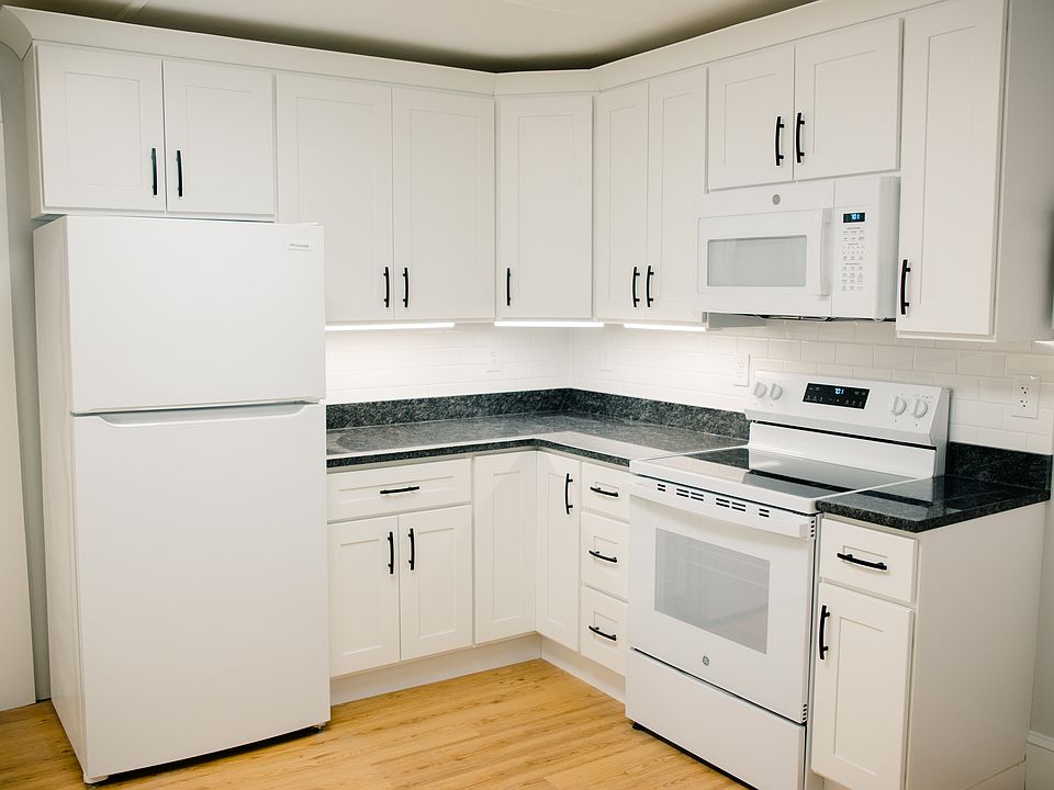 Kitchen Stove Side