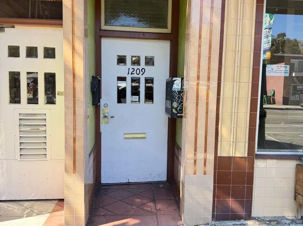 1205 - 1209 Park Street, 1209 Park St #1, Alameda, CA 94501