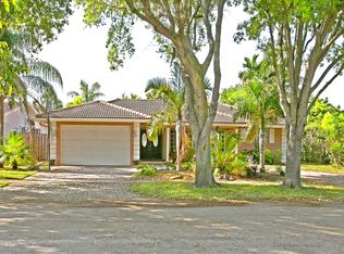 4910 McKinley St, Hollywood, FL 33021