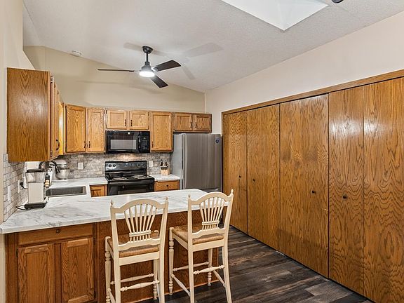 4th image of 14210 44th Pl N APT 1