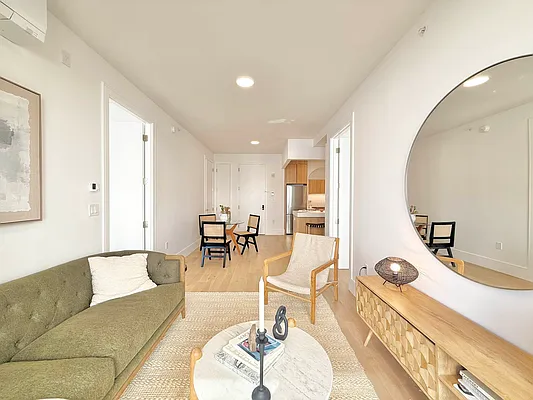 Rented by Watermark Capital Management LLC | media 37