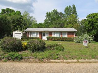 2405 Overlook Dr, Valley Grande, AL 36703