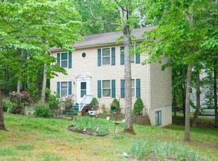 17 Rockwood Ln, Palmyra, VA 22963