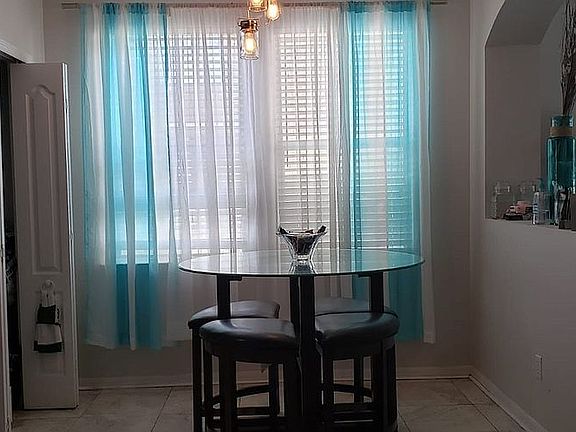 Spacious breakfast nook