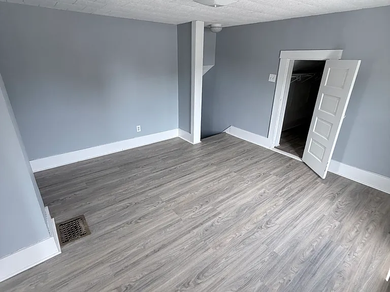 2301 East Ave — Photo 10