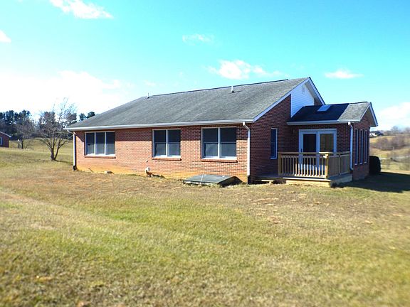 4th image of 360 Asbury Ln