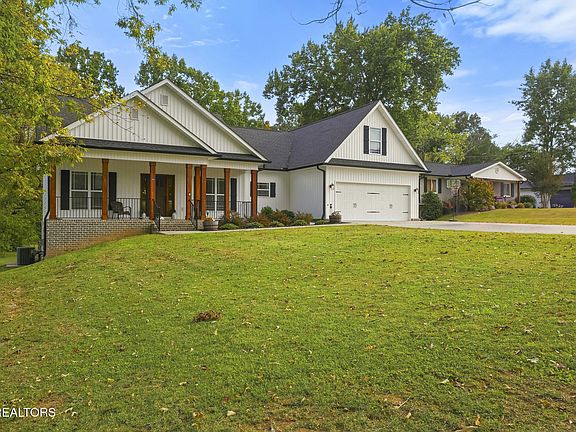 3rd image of 172 Overton Ln