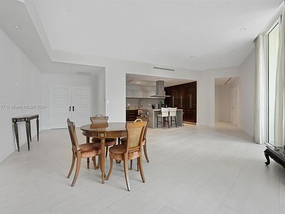 5th image of 150 Sunny Isles Blvd #1-TS2
