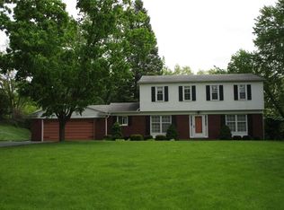 947 Brantford Rd, Rochester, MI 48306