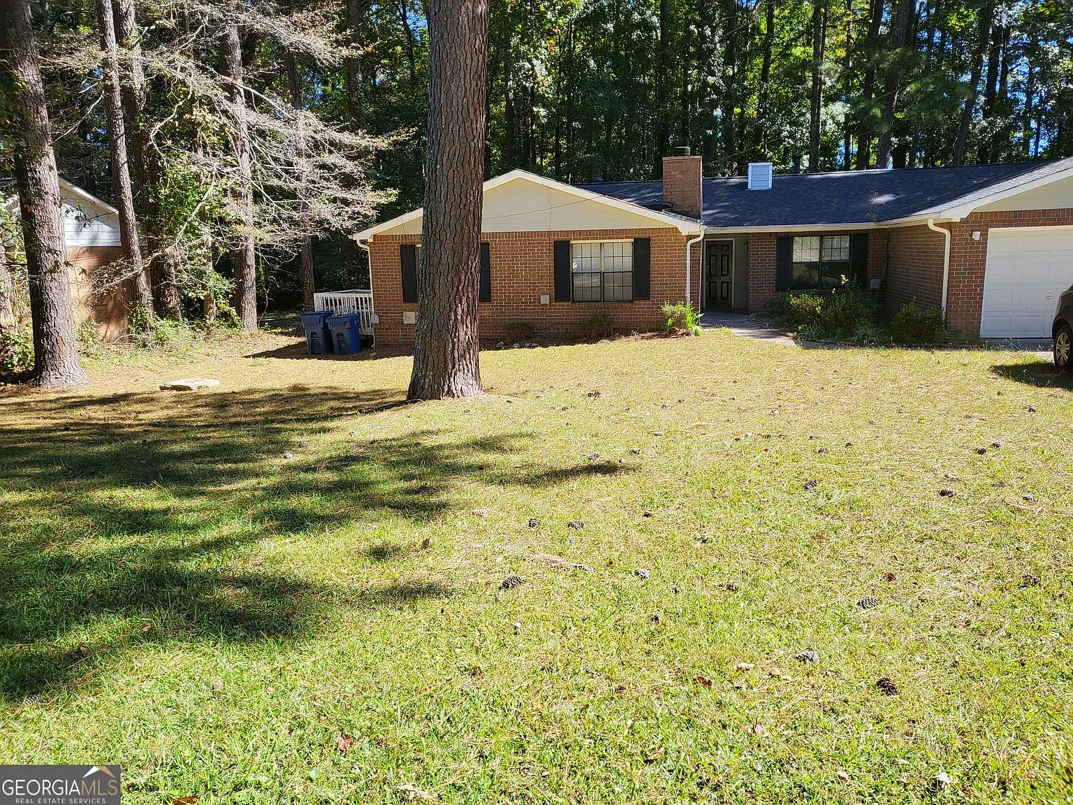 2 bed, 1.5 bath, 1200 sqft, $1,400 — Photo 1