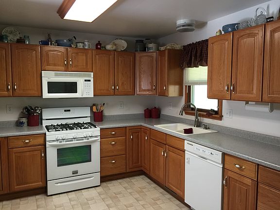 Plenty of cabinets