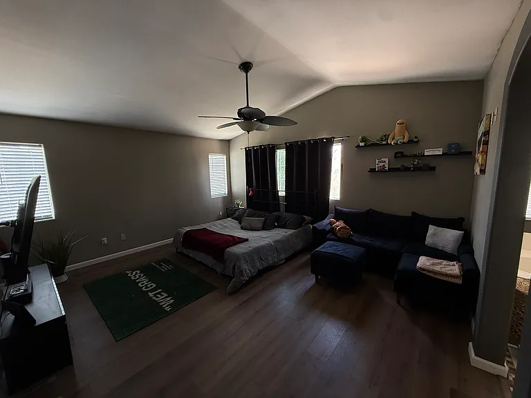 27211 Soprano St — Photo 16