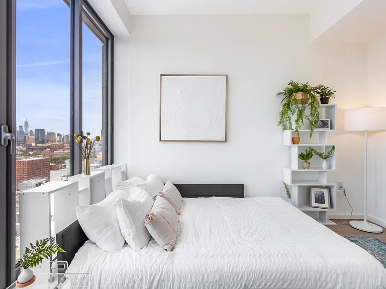 545 Vanderbilt Ave #14B — Photo 10