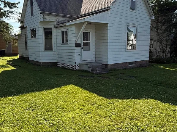719 Vaughn Ave, Ashland, WI 54806