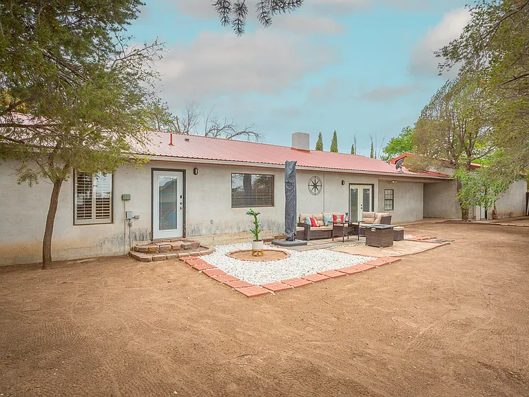610 W Hermosa Dr — Photo 53