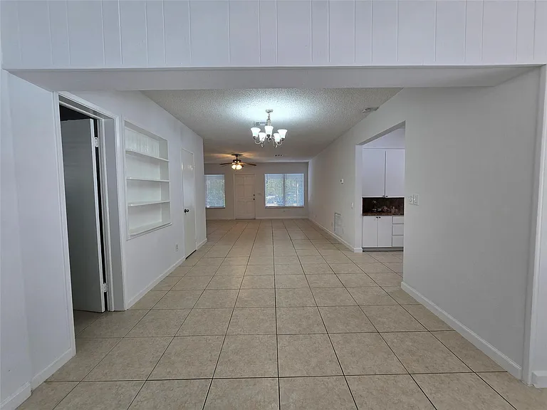 1524 NE 5th Ave — Photo 16