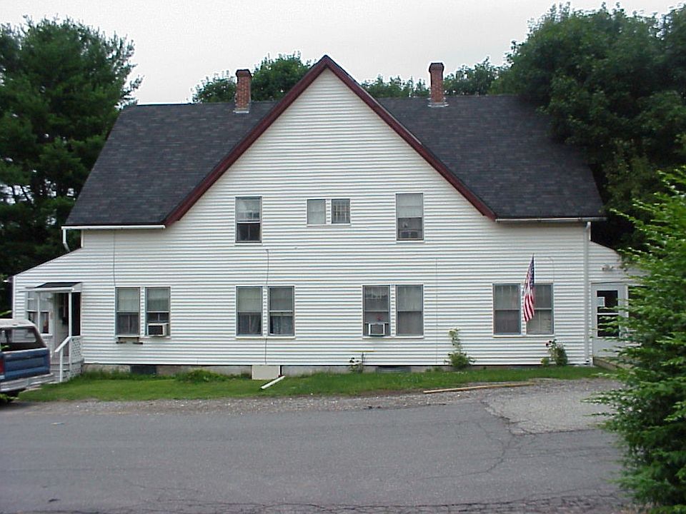 2nd image of 13 Forest St