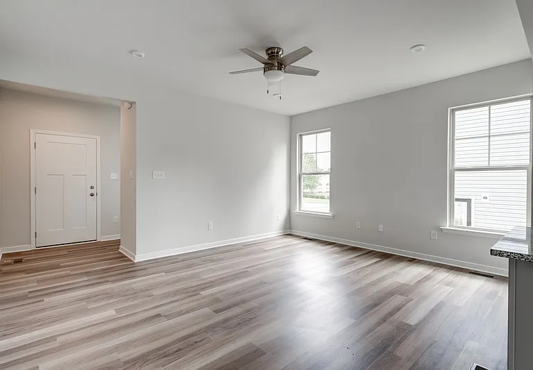 304 Northfield Heights Ln — Photo 6
