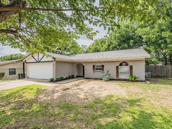 907 Wabash Ct, Arlington, TX 76014