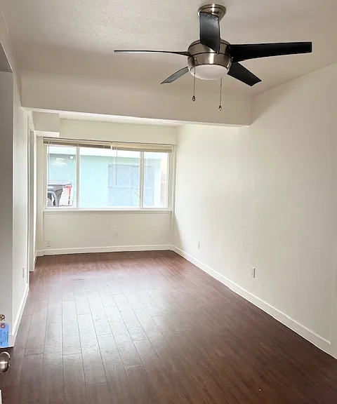 924 1/2 Belmont Ave — Photo 6