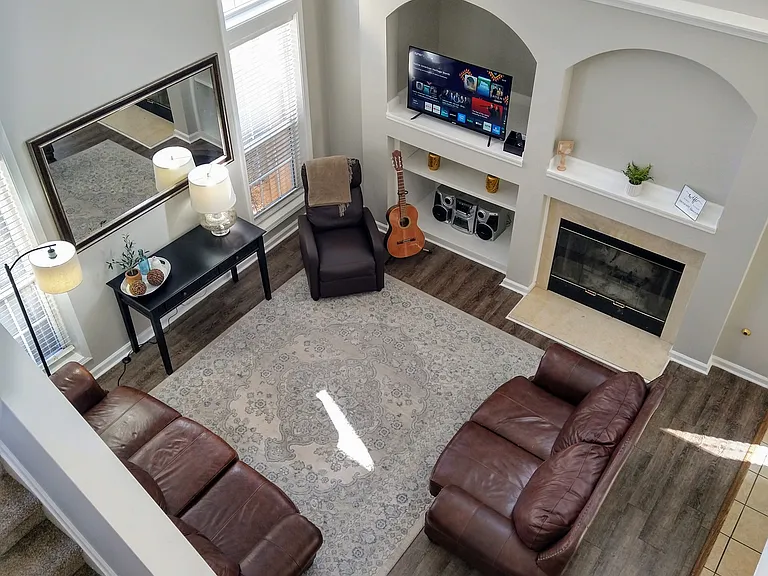 1467 Chamirey Dr SW — Photo 48