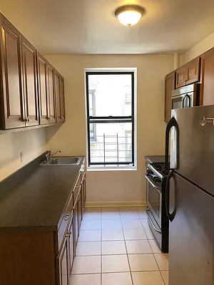 Rented by Silverstreet RE LLC | media 22