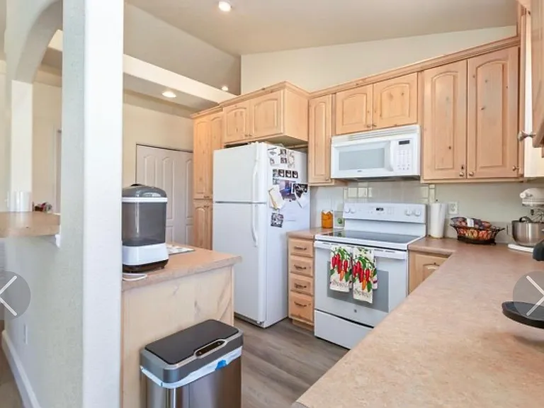 5775 W 29th St #811 — Photo 2