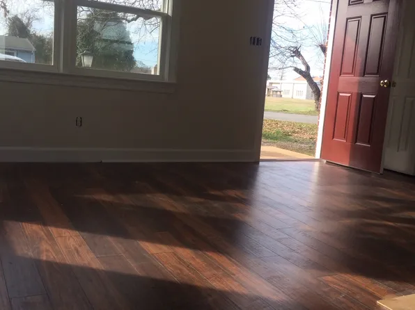 33 Camden St, Hampton, VA 23669