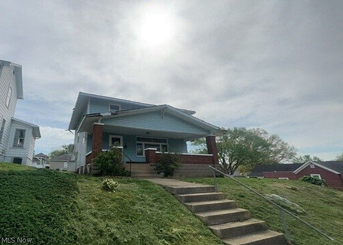 1st image of 604 N 5th St