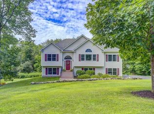 15 Theresa Ct, Lagrangeville, NY 12540