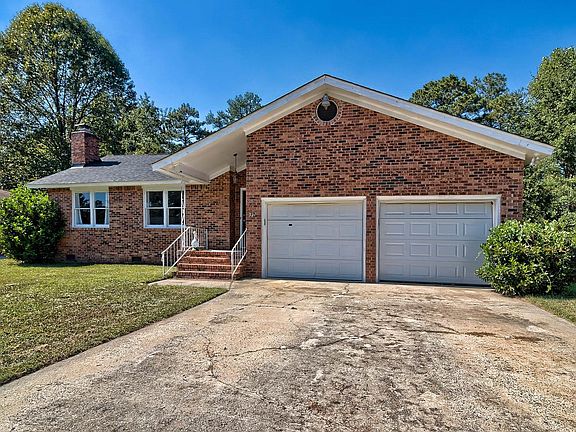 3rd image of 321 Sheridan Dr