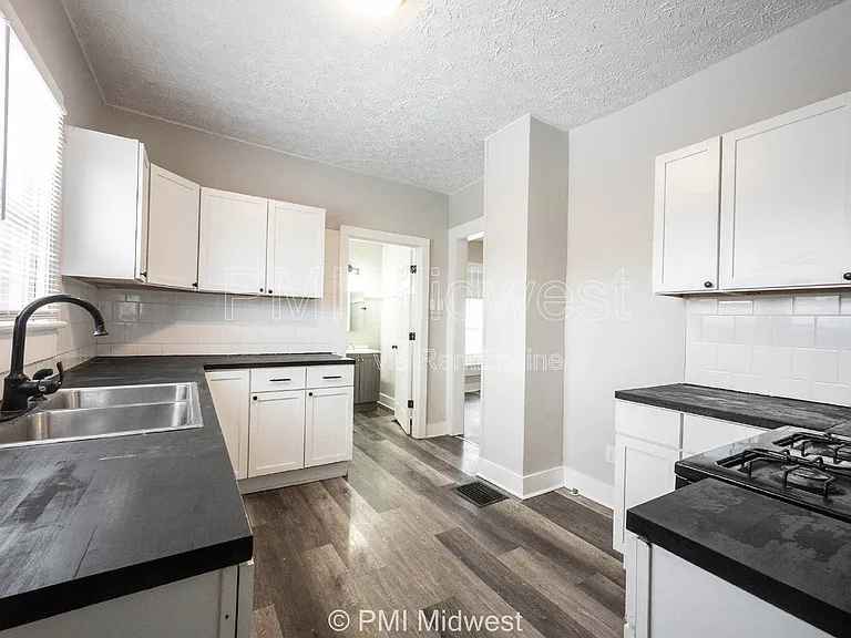 729 N Bosart Ave — Photo 13