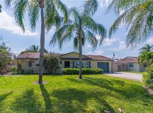6362 SE Sherwood St, Hobe Sound, FL 33455