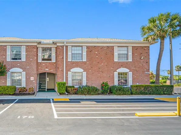 3815 35th Way S APT 104, Saint Petersburg, FL 33711