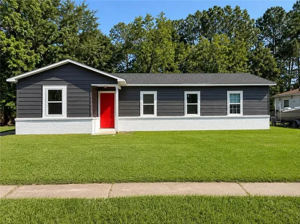 2665 Faure Dr S, Mobile, AL 36605