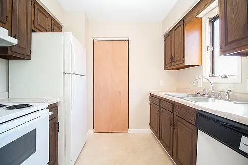 5359 Cresthaven Ln #5 — Photo 9