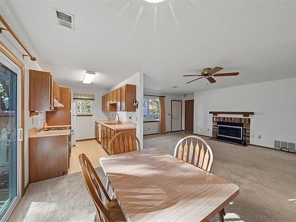 4th image of 9922 W 88th Ter