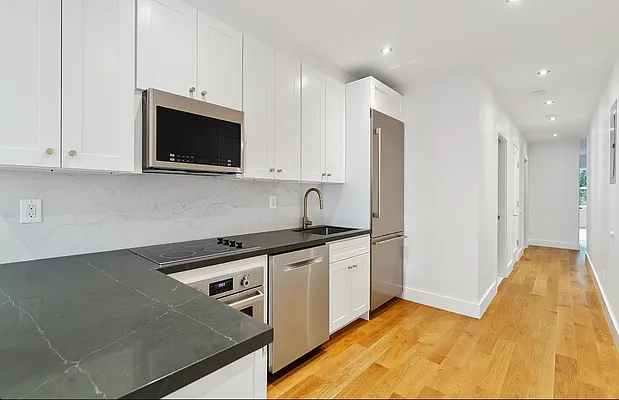 Rented by REAL New York | media 14