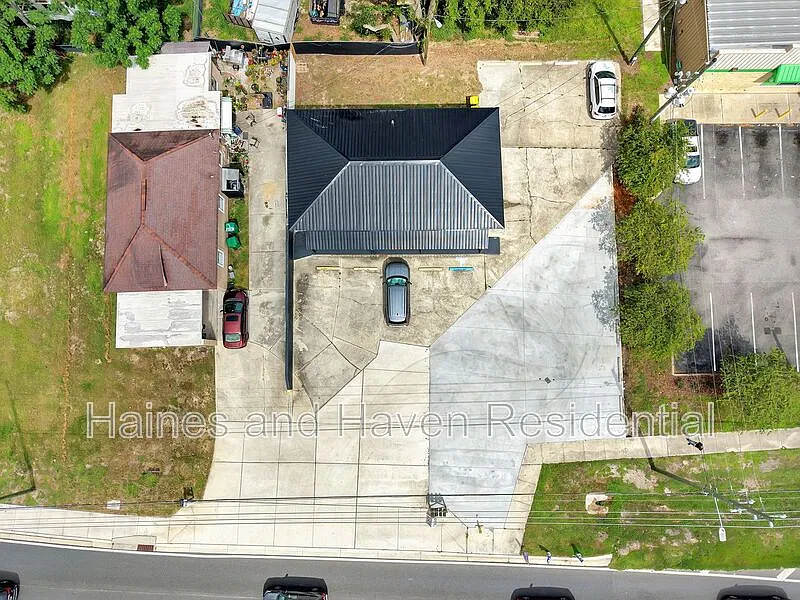 608 Dundee Rd — Photo 2